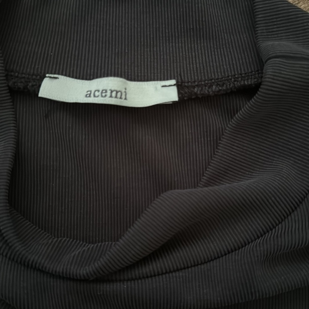 Women's Dark Grey Ribbed Acemi Top Size Medium - Picture 2 of 3
